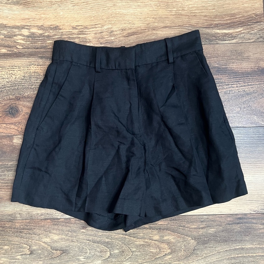 H&M Black High Waist Women's Shorts linen blend size 4 travel vacation casual